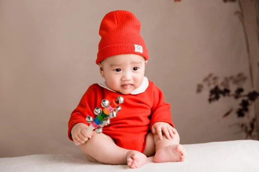 黔东宝宝脚底长水泡 黔东宝宝脚底长水泡